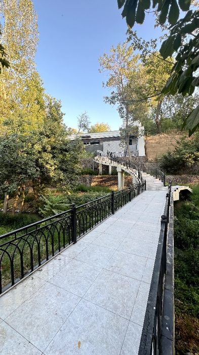 Qasr. Продается дача 1 гектар. Как остров