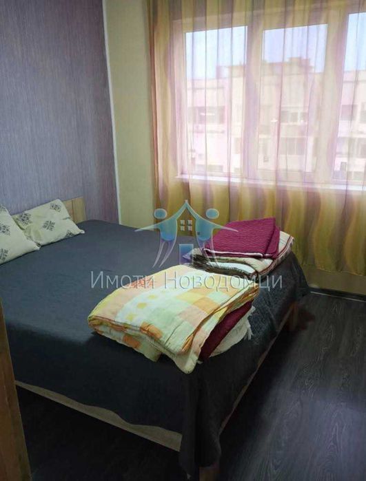 Продава се Четиристаен апартамент в Шумен, Пазара - 90 кв.м за 1133 €/кв.м - Снимка #3