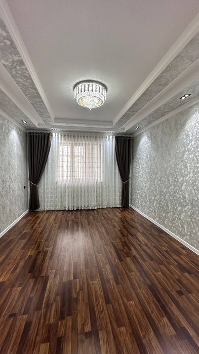 Янги домдан 3 Хонали 100 m2  Евротамирланган  квартира сотилади 5 микр