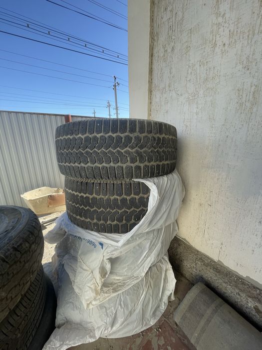 Зимная шина 265 50 R20 В отличном состаяни не дорого