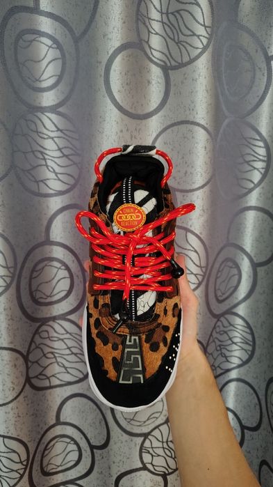 Versace Chain Reaction Leopard