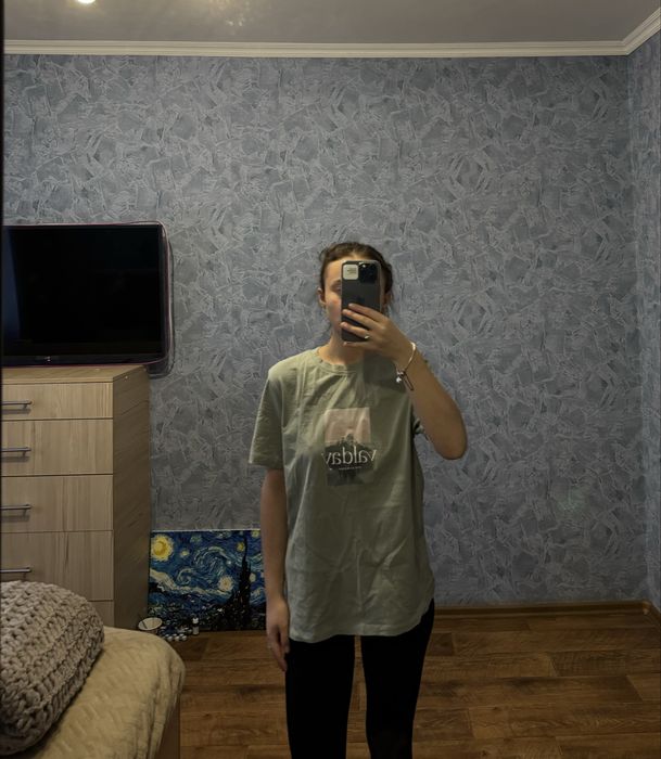 Продам женскую одежду