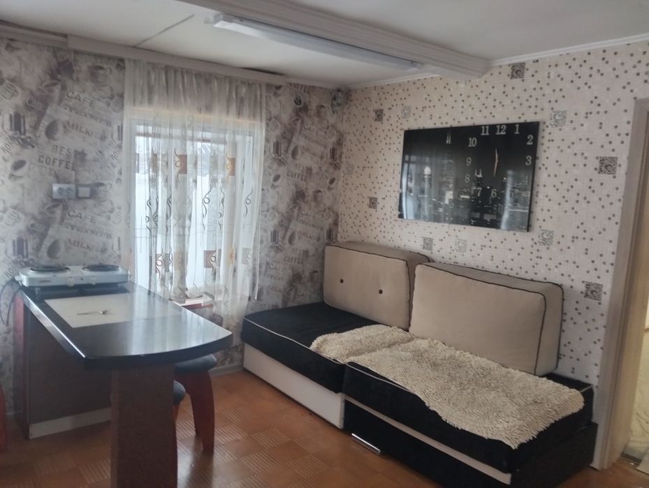 Продам1/2 дома.Частный дом