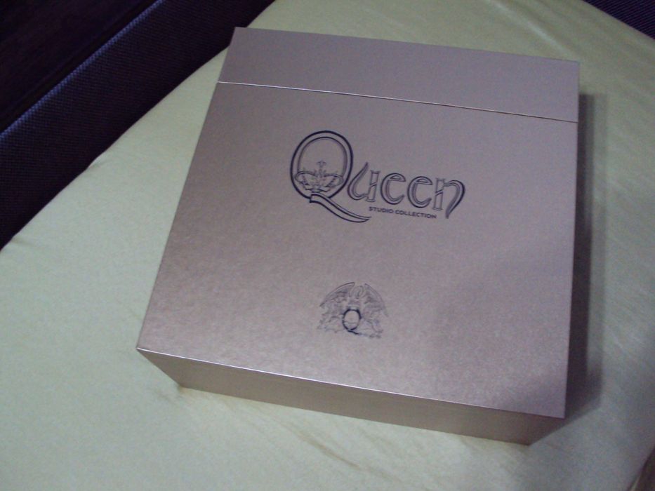 Продам виниловые пластинки QUEEN - STUDIO COLLECTION (18 LP BOX)