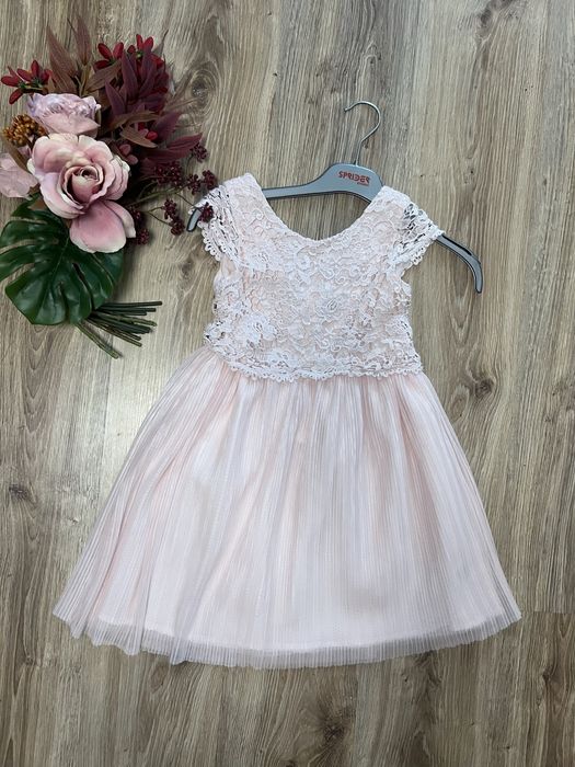 Дрехи Guess Nike adidas karl richmond zara tommy hm benetton burberry