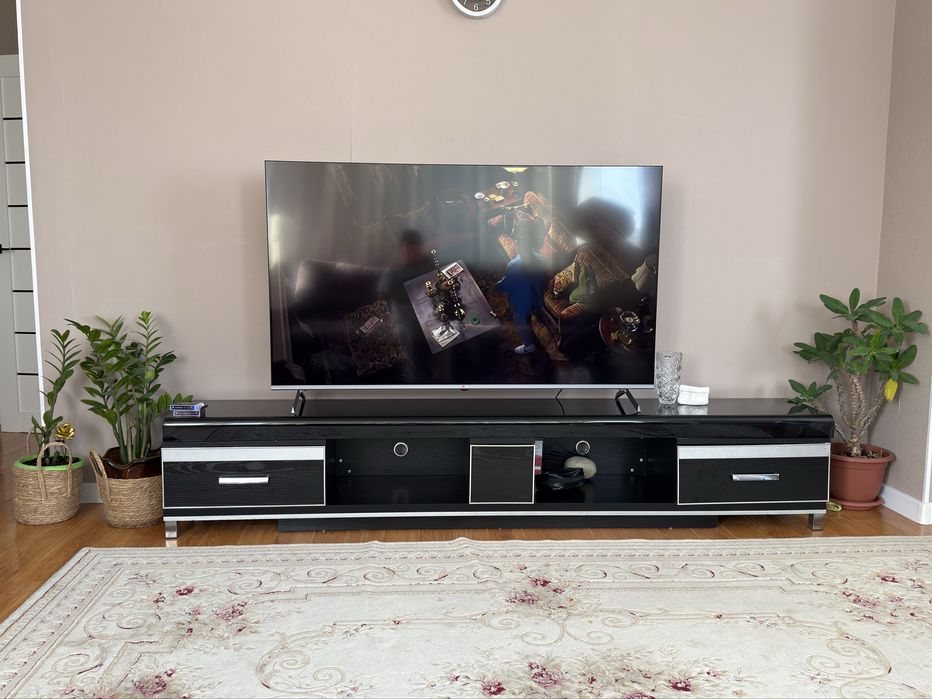 Продам тумбу под телевизор