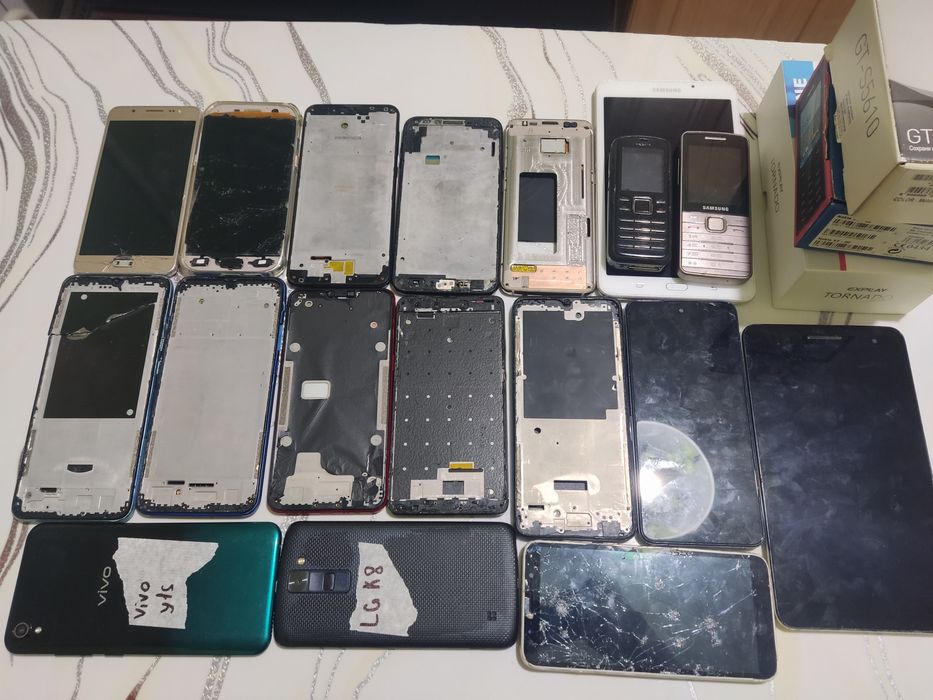 Телефоны и планшеты на запчасти