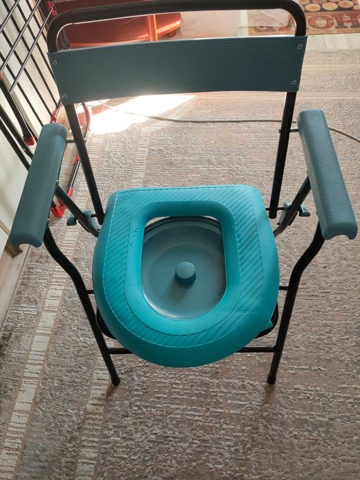 Стул туалет в отличном состоянии