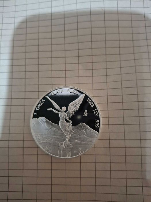 Ново!! 1 oz сребро Libertad Мексико 2023г.