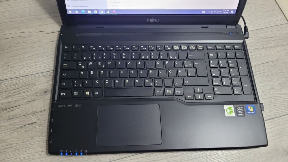 Laptop Fujitsu Lifebook A544 i5 4200M 2.5 GHz / 8 GB DDR3 / 500 GB HDD