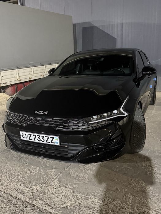 avtomobel Kia K5 GT Line