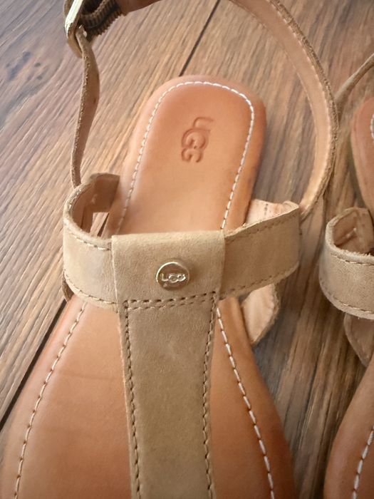 Sandale UGG piele 37
