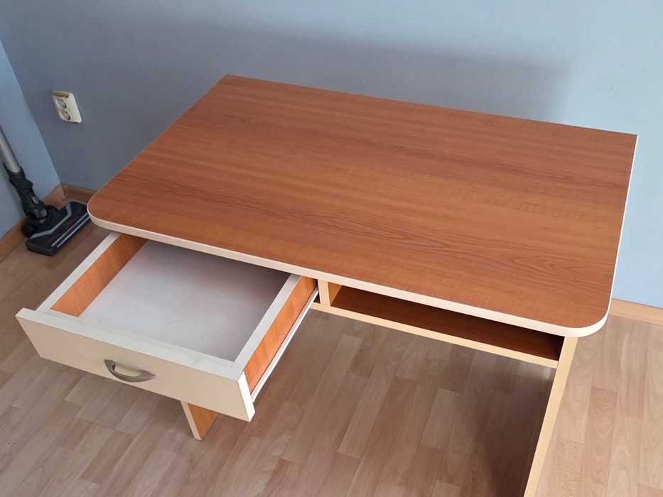 Бюро За Компютър, Лаптоп - като ново