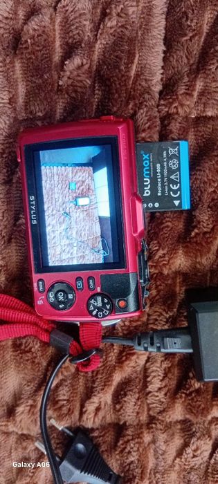 Фотоапарат OLIMPUS