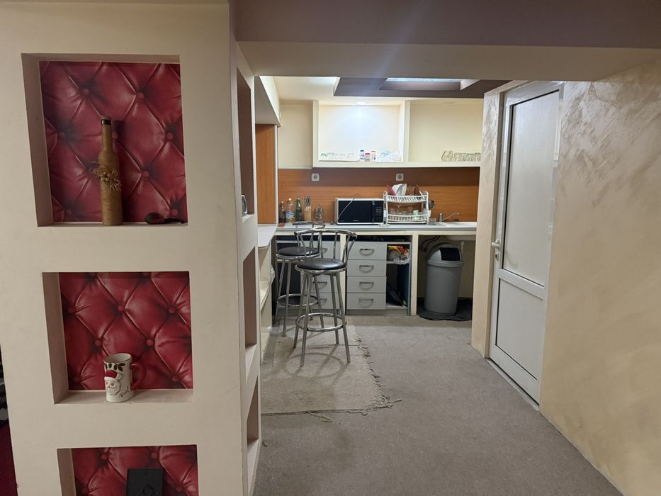 Офис, подземно помещение