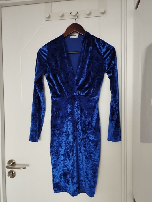 Кадифена рокля- като нова