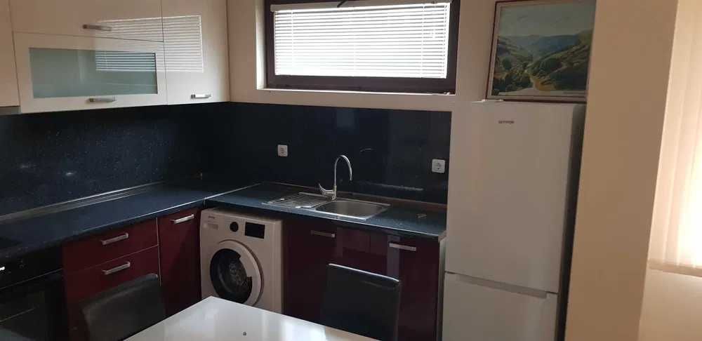 Дава се под наем Двустаен апартамент в Бургас, Лазур - 65 кв.м за 484.5 € - Снимка #3