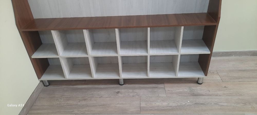Продам шкаф прихожку двухсторонный кюпе
