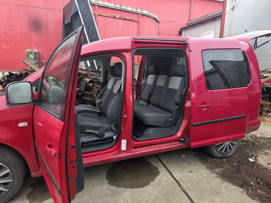 Volkswagen Caddy Maxi, 2015, 7 locuri, diesel, automata