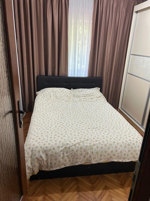 Vând apartament cu 3 camere