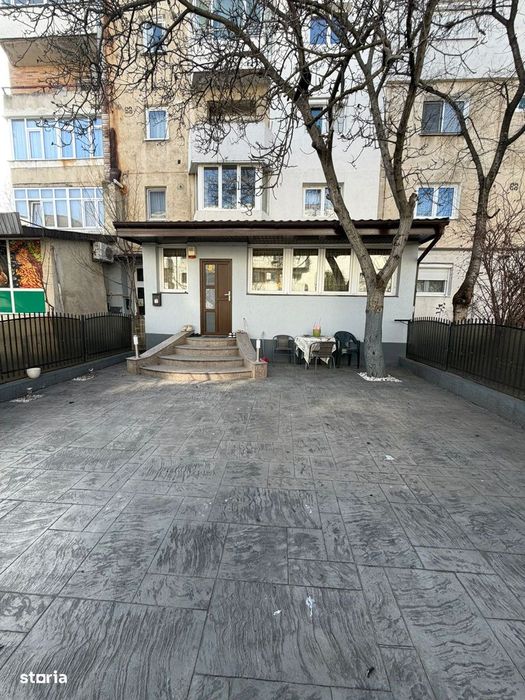 Vand Apartament pretabil pentru afacere sau locuit