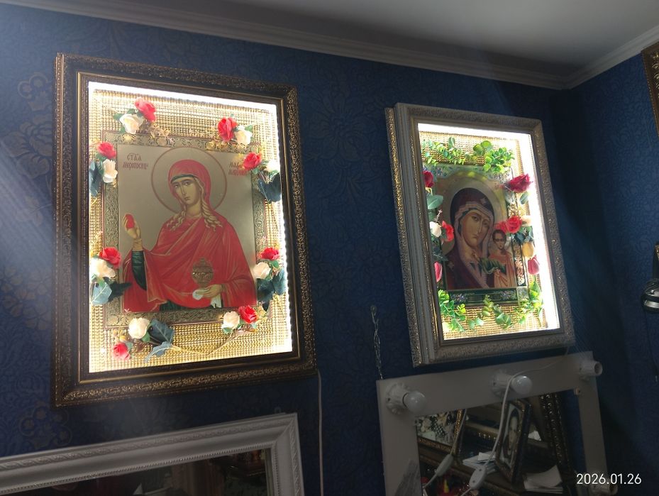 Зеркала в раме. С подсветкой, и без