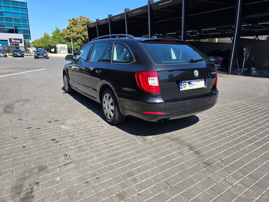 SKODA Superb 2011 — imagine 3