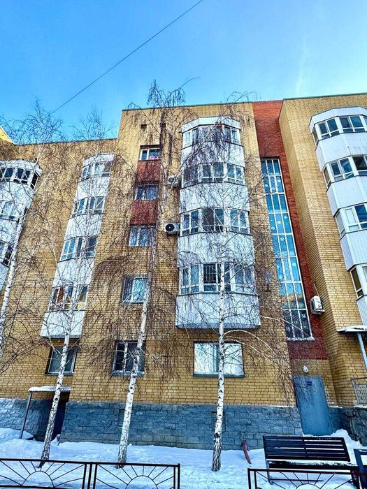 1- к р-он Встреча продам