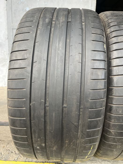 2 бр. летни гуми 275/35/20 Pirelli RSC DOT 3221 3,5 mm