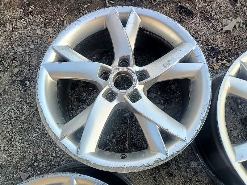 Продам легкосплавные диски на автомашину Audi