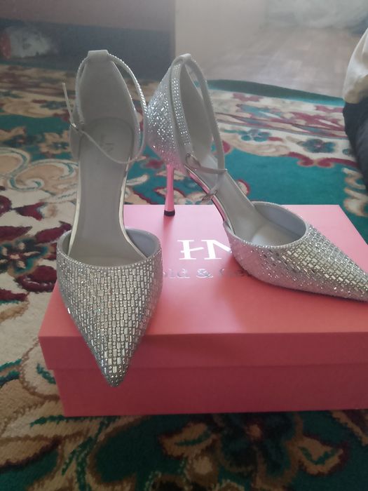 Продам туфли размер 38