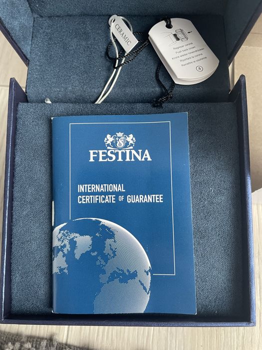 Часовник FESTINA