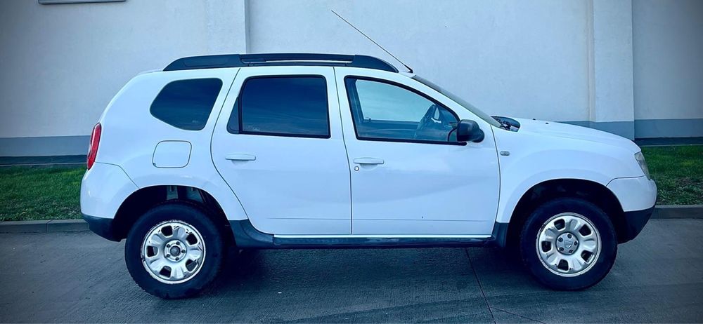 DACIA Duster 2011 — imagine 5