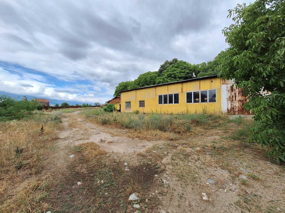 Продава се Промишлена сграда в Петрич - 170000 кв.м за 3 €/кв.м - Снимка #8
