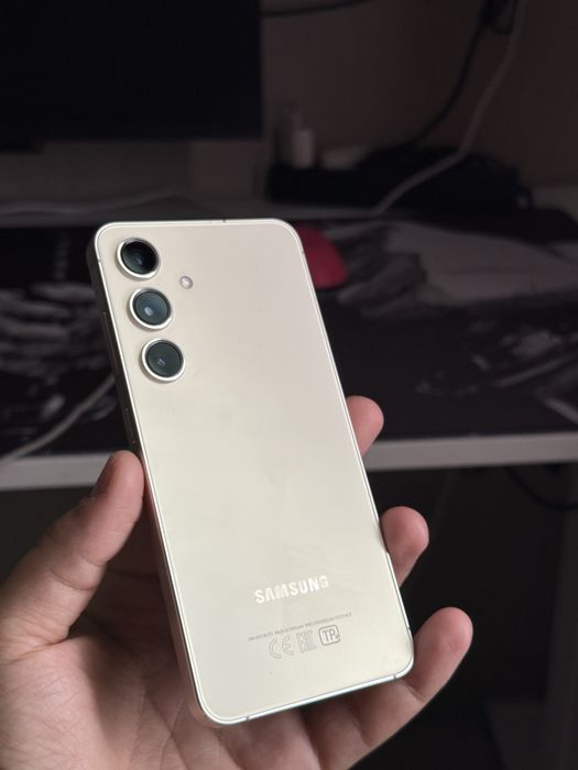 Продам Samsung S24