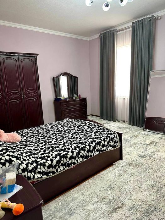 Продается дом 7 соток 8 комната