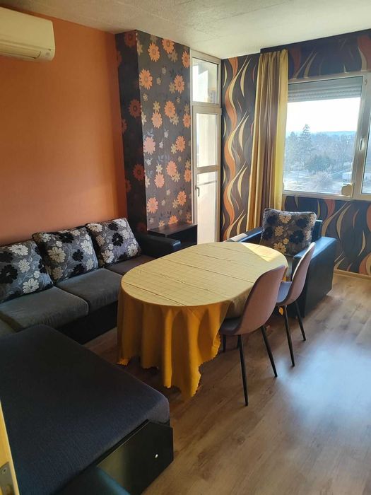 Дава се под наем Тристаен апартамент в Казанлък - 85 кв.м за 306 € - Снимка #1