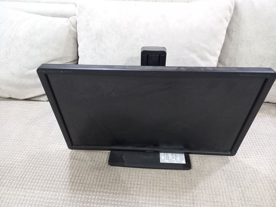 Монитор Dellм срочно продам