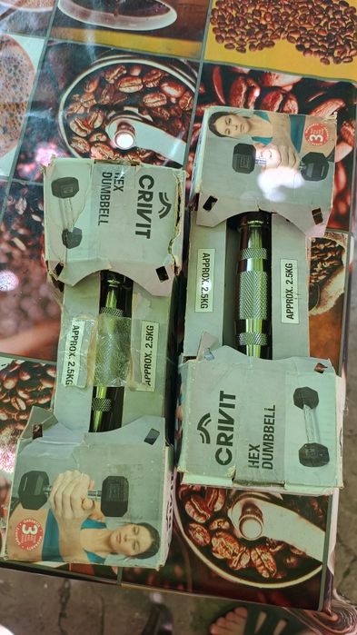 Gantere, gantera, greutăți, 2 x 2,5 kg , Set 2 gantere, 5 kg total, din metal, NOI, Sigilate
