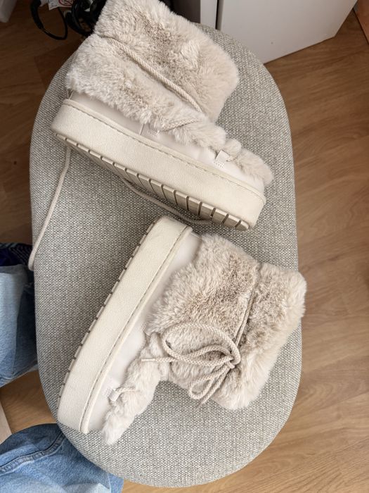 Пухкави боти с топла подплата