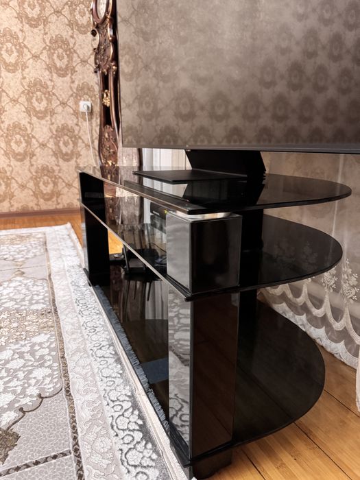 Подставка для телевизора