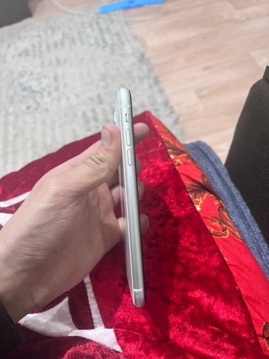 Продам iPhone 11 64gb