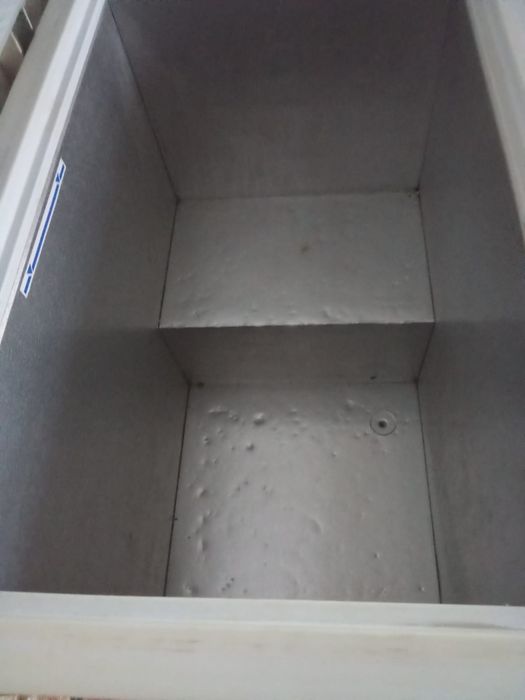 Срочно продам морозильную камеру