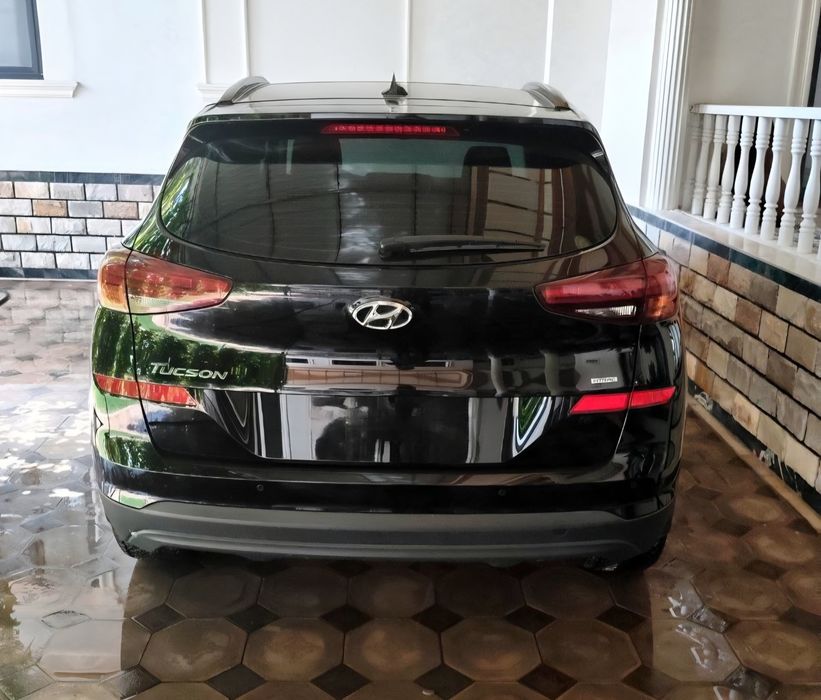 Hyundai Tucson 2020г 2 AT! 3 поз! Люк есть! Черный! 43 тыс км пробега!