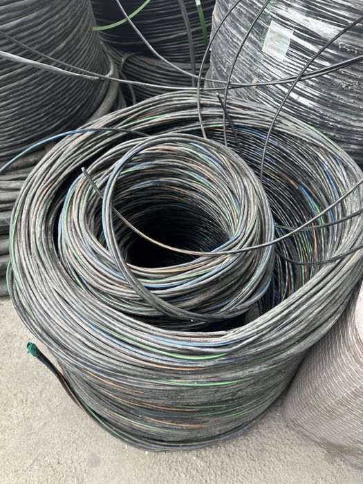 Ауызға үлкен котпен сипа