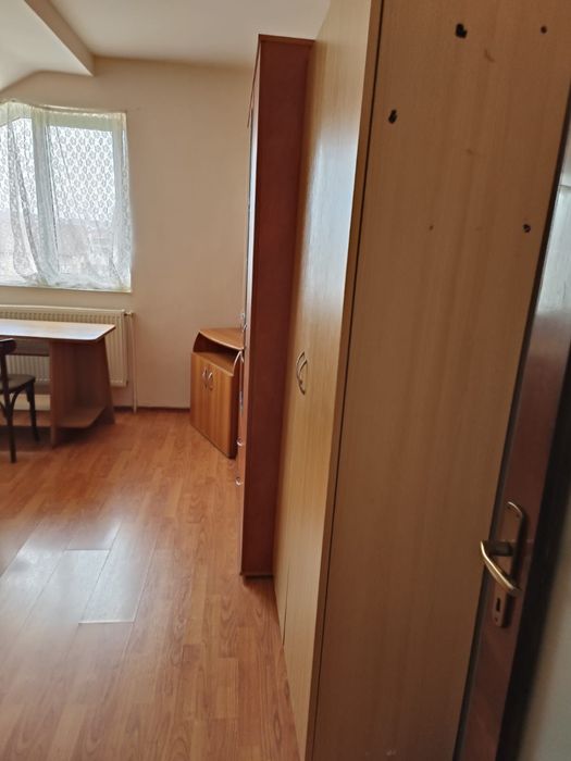 Inchiriez apartament cu 2 camere
