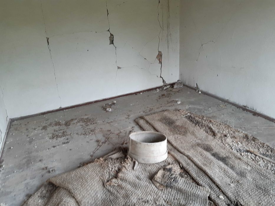 Продавам къща с парцел
с. Звезда, Търговище