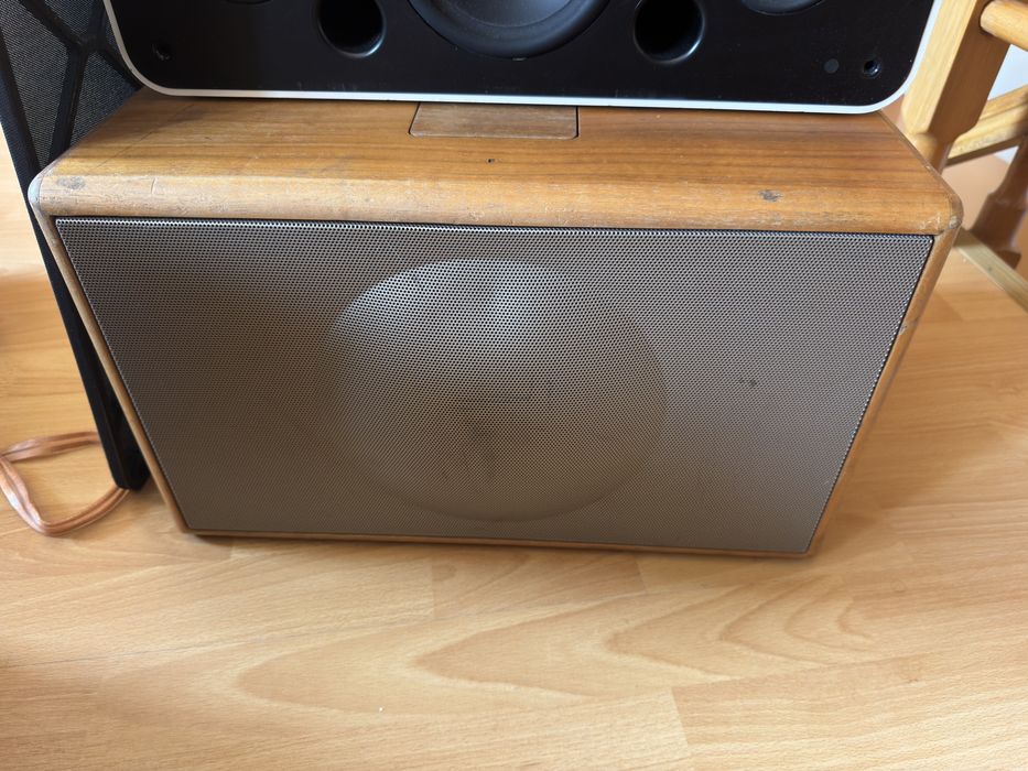 Vand echipamente audio, boxe, amplificatoare, statii, interfata audio