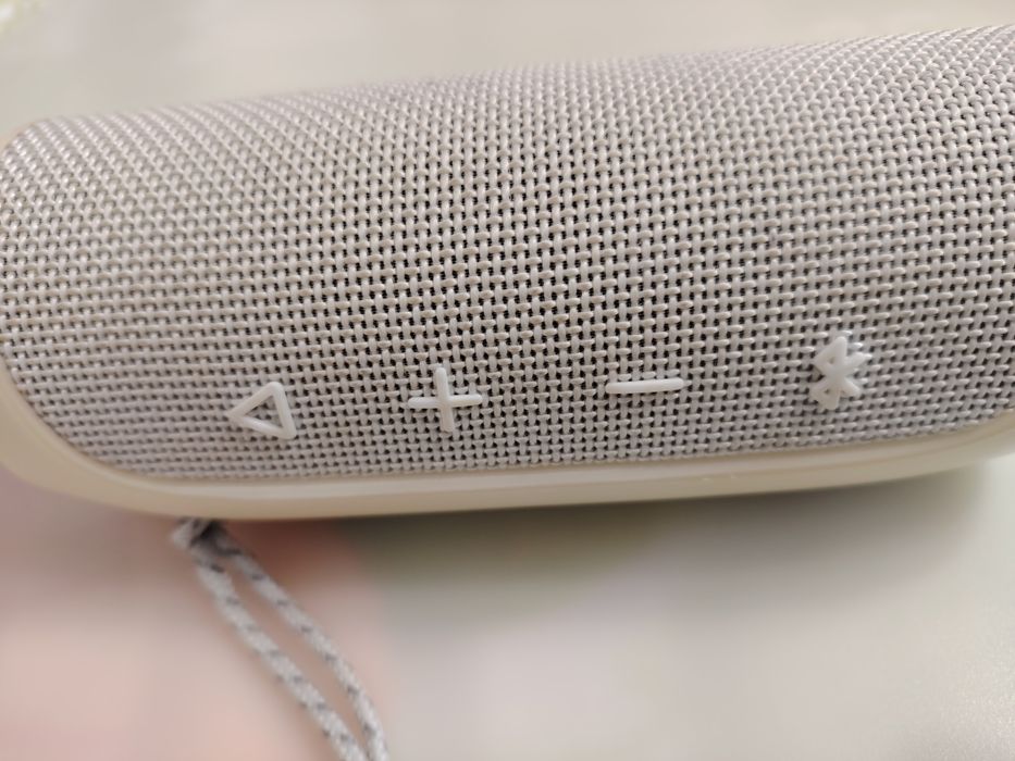 Bluetooth колонка JBL flip 4