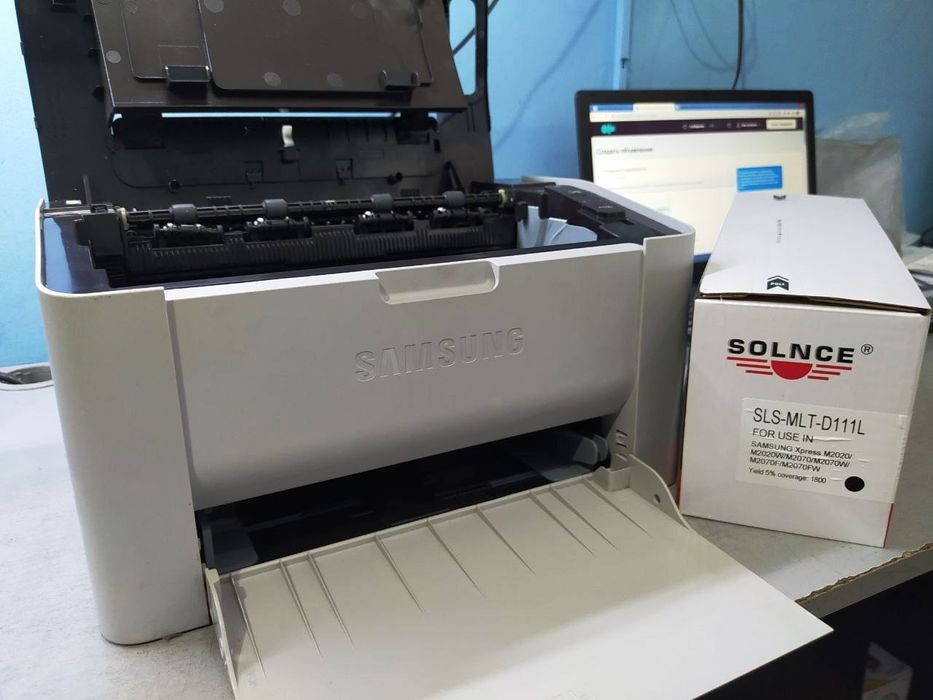 Принтер Ч/Б USB - Samsung Express M2020 + новый картридж + шнуры